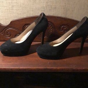 Nine West suede black high heel platform pump